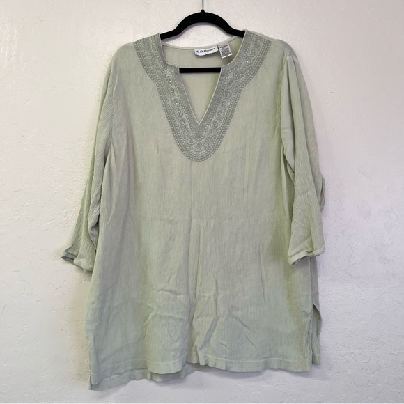 CD Daniels Pale Sage Crinkle Viscose Rayon Tunic‎ Embroidered Neck Sz 2X GUC - Picture 1 of 7